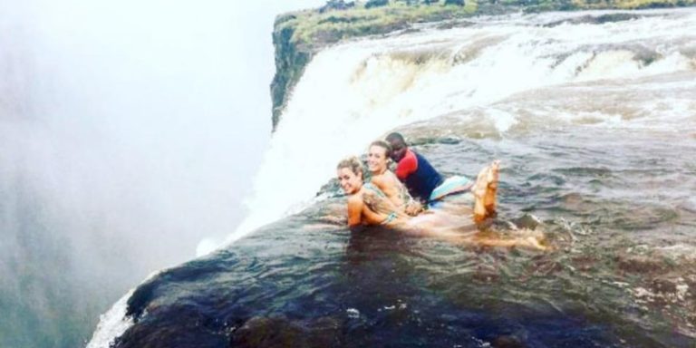 Top Zambezi water experiences