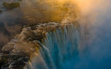 Victoria Falls in lonely majestic splendour
