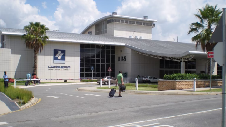 Airlink applies for Lanseria-Zimbabwe flights